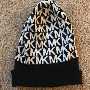 Michael Kors black and white hat!